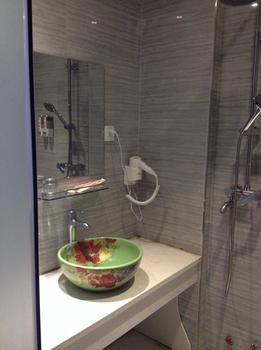 Lushang Tianjie Quick Hotel Jiujiang  Zewnętrze zdjęcie